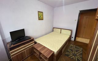 Apartament 3 camere, etaj 3 - zona Cetate - Poză 6