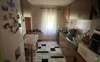 BRASADAS vinde ap 3 cam in Micro 16 etaj 2/4. - Poză 5