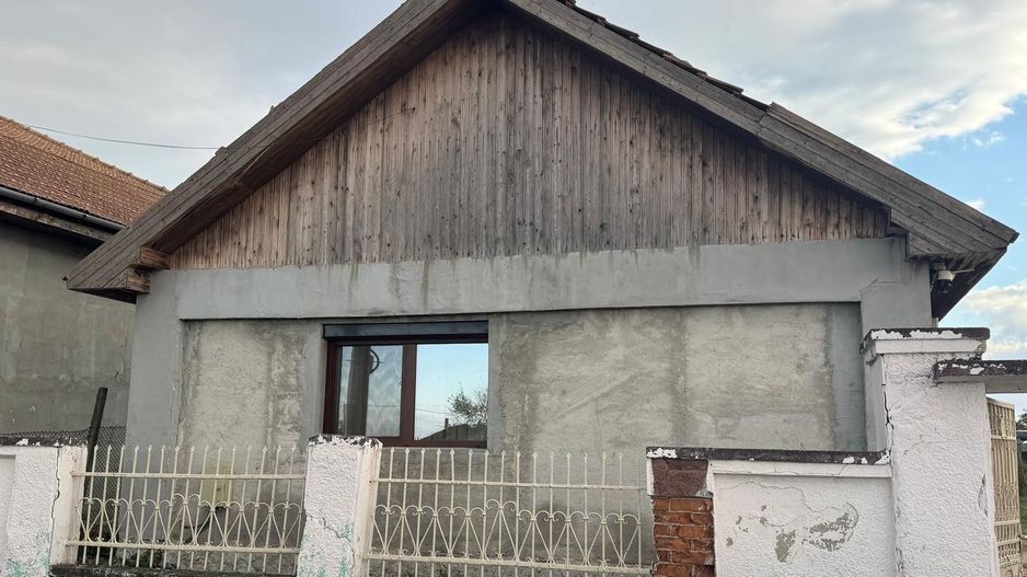 Casa Constructie Noua Les + Teren 4900 MP - Poză 17