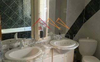 Vila de vanzare, teren 3100 mp, 7 camere, 6 grupuri sanitare, 3 CT, an 1997 - Poză 50