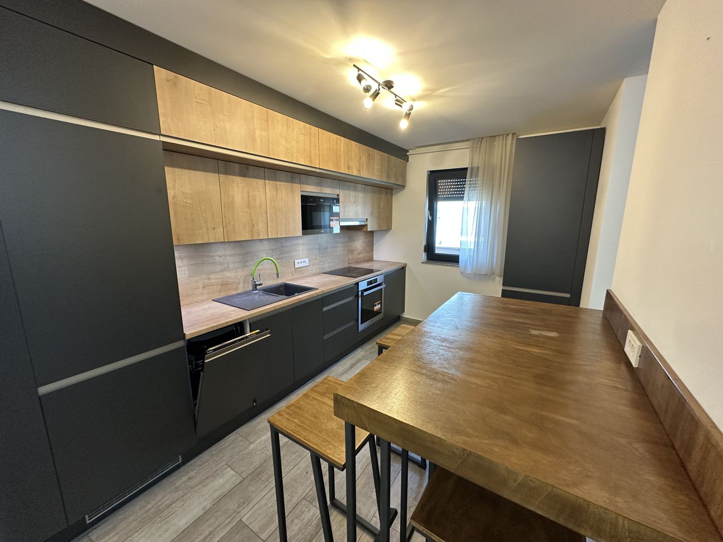 Apartament 3 camere - Dumbravita - Poză 9