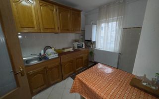 APARTAMENT 2 CAMERE ETAJ 2 CAMPULUNG VIȘOI - Poză 5