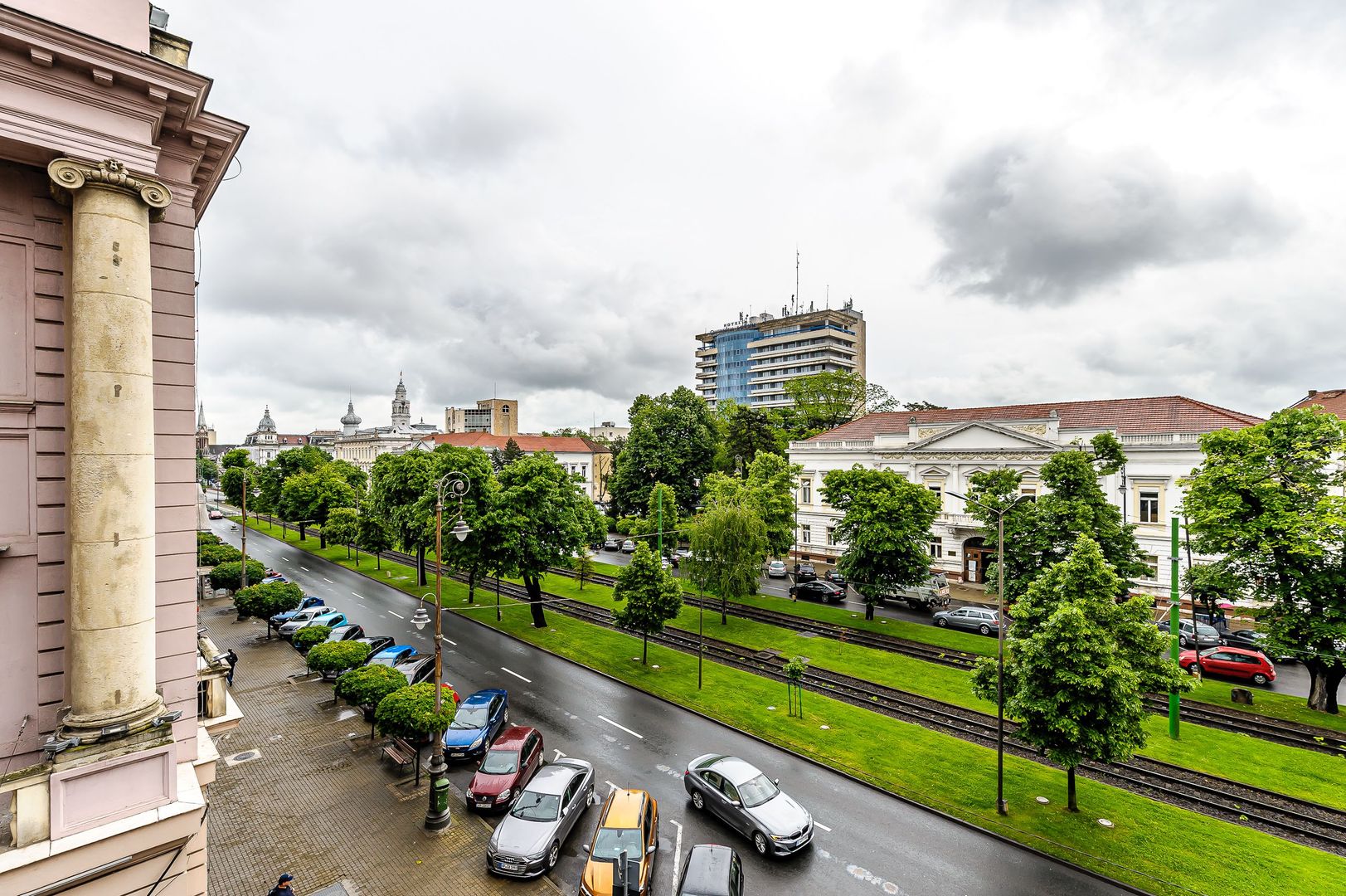 VÂNDUT! Apartament de 138 mp, Revoluției, Arad, - Poză 5