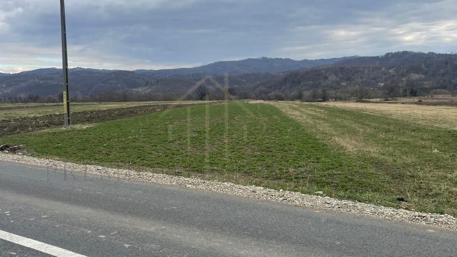 Vânzare teren 3145 mp – Mănăstirea Cașin, Onești - Poză 1