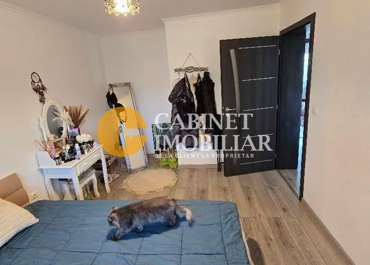 Casa tip duplex - constructie proprie - la asfalt - Poză 3