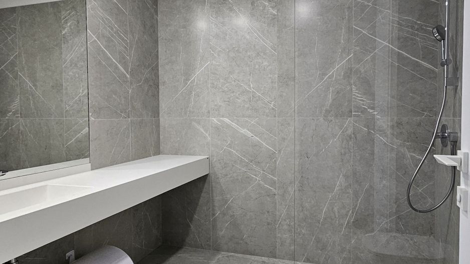 2 Camere + Parcare, terasa 60mp, One Lake Club - Poză 14