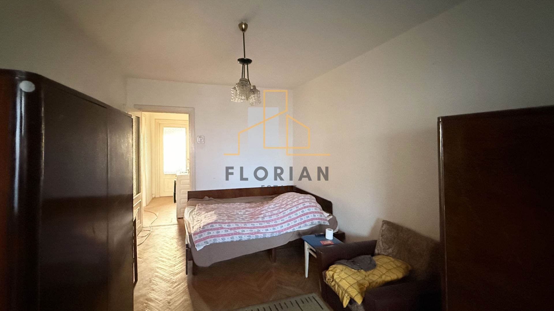 Apartament de vanzare, 3 camere, 68 mp, balcon și boxă – Zona Olimpia - Poză 3