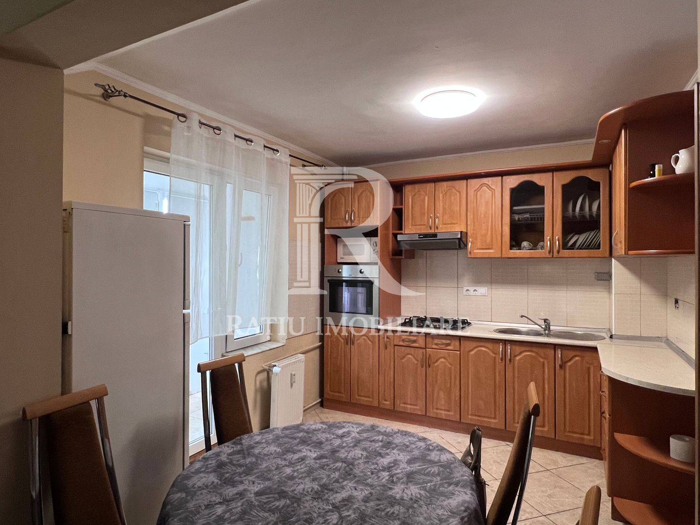 Apartament cu 4 camere | Etaj 2 | Cantemir | Oradea - Poză 4