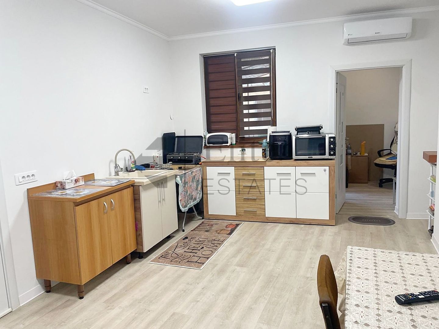 Casa cu 4 camere central in Oradea - Poză 14