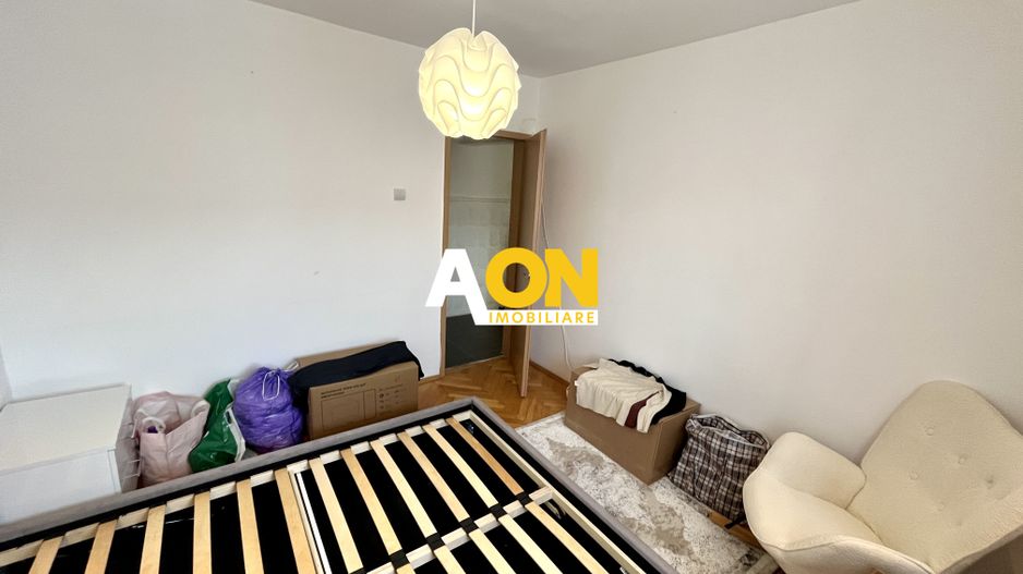Apartament cu 3 Camere, Etaj 3, Zona Mercur - Poză 8