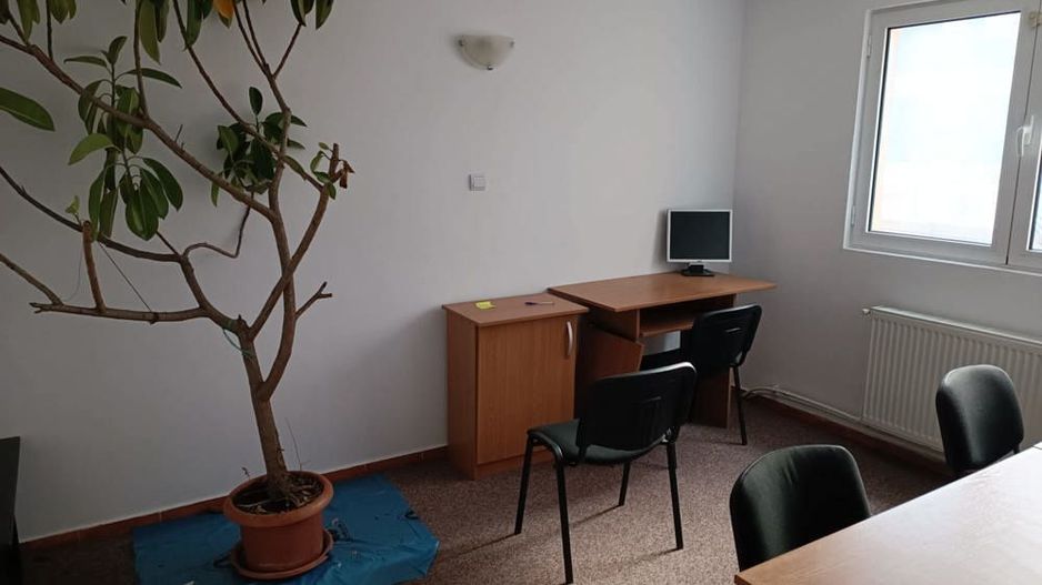 Vand vila spatiu comercial 200m - Poză 5