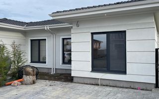 Duplex cu design deosebit - 3 camere - Poză 1