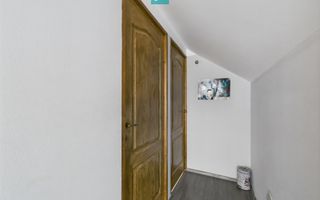 Casă spațioasă cu grădină în Topolovățu Mare - Poză 16