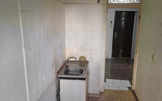 Vanzare Garsoniera spatioasa in Titan, 42mp, 10 min metrou, bloc 1986 - Poză 6