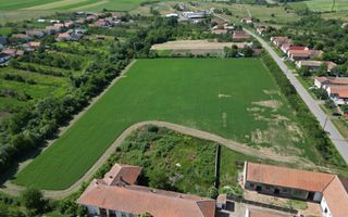 Teren de 1.6ha ideal pentru dezvoltare rezidentiala sau proiect turistic - Poză 1