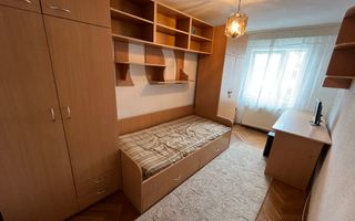 Apartament cu 3 Camere, Etaj Intermediar, Zona Cetate - Poză 6