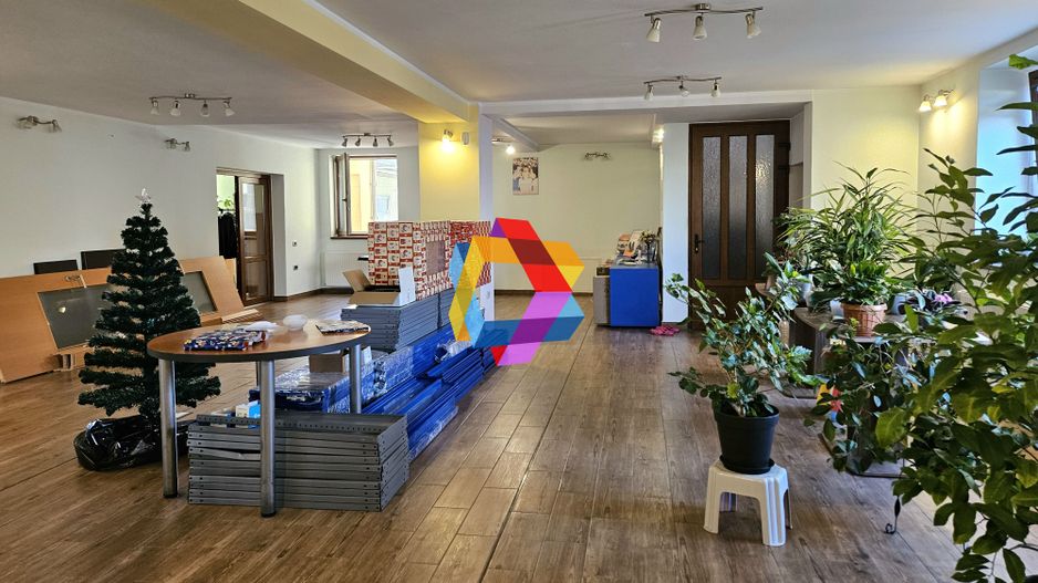 Casă plus Spațiu comercial  741 mp, Teren 906 mp Brasov - zona Blumana - Poză 20