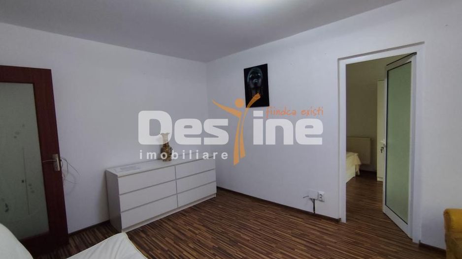 Baicoi Liliesti apartament 2 camere complet renovat, utilat si mobilat ! - Poză 8