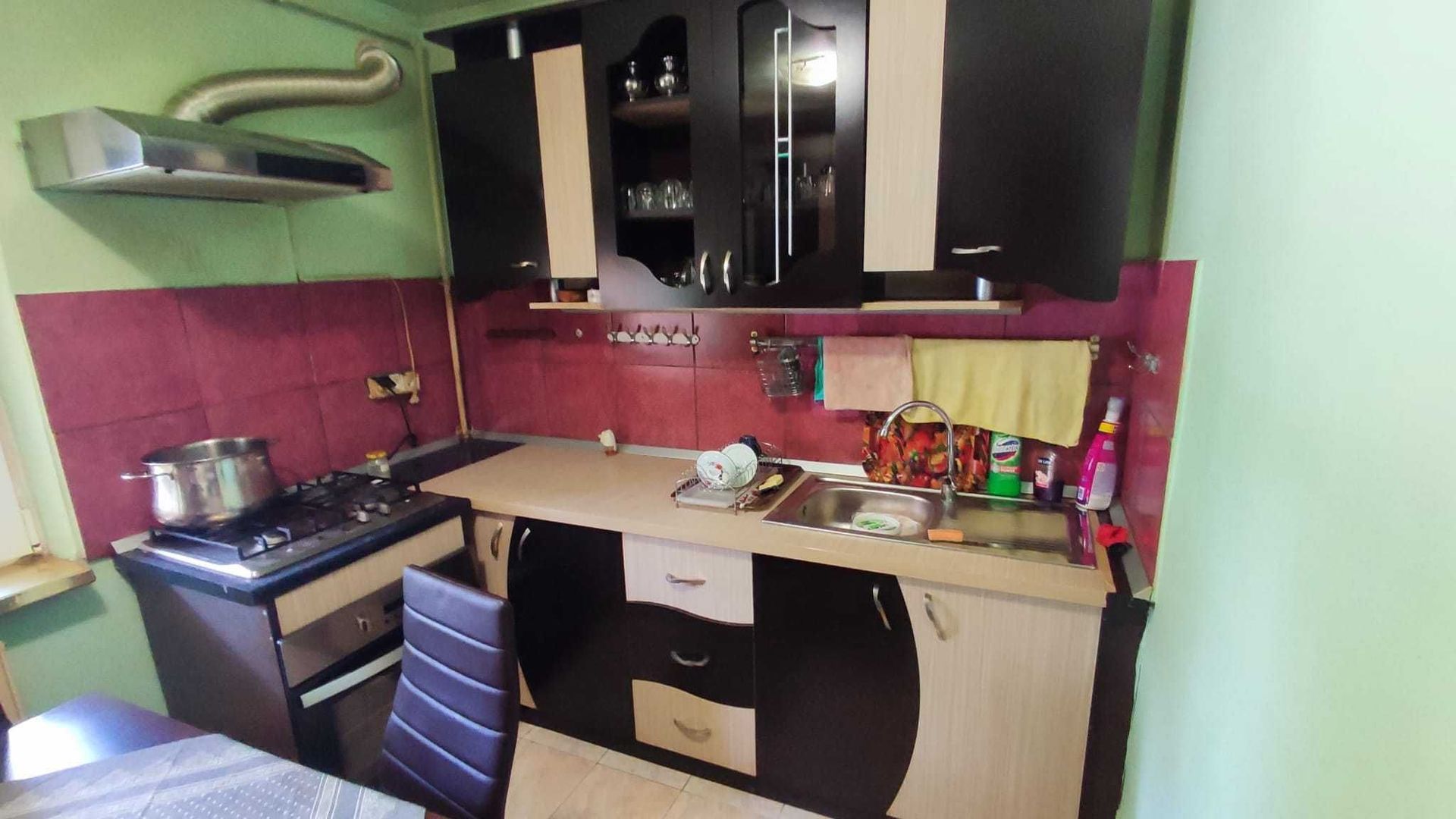 Inchiriez apartament 2 camere decomandate zona OMW/stadion Cetate - Poză 4