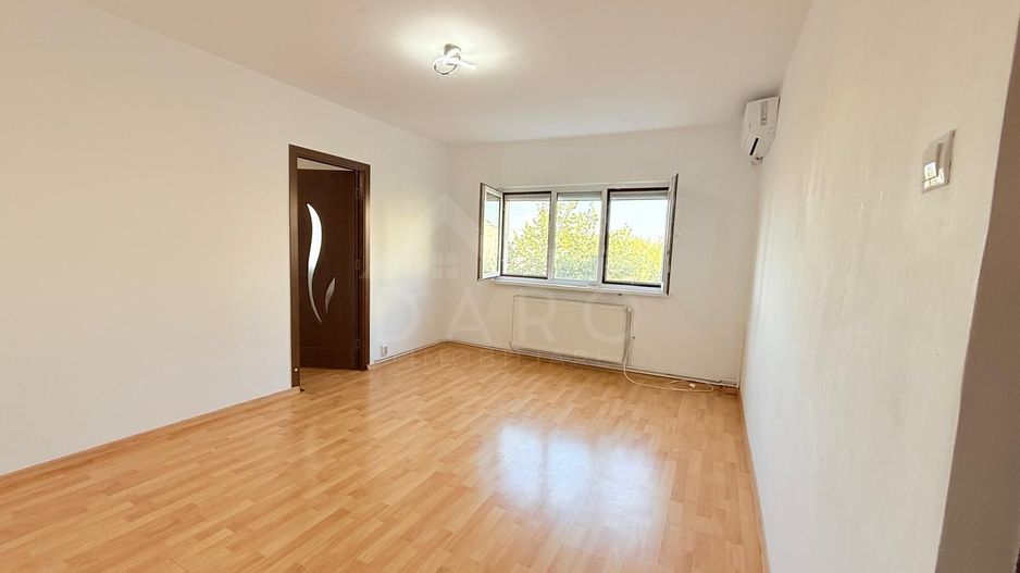 Apartament două camere de vânzare Dâmbu renovat - Poză 9
