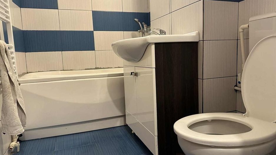 2 camere et 3 Sagului-Dambovita centrala proprie - Poză 10