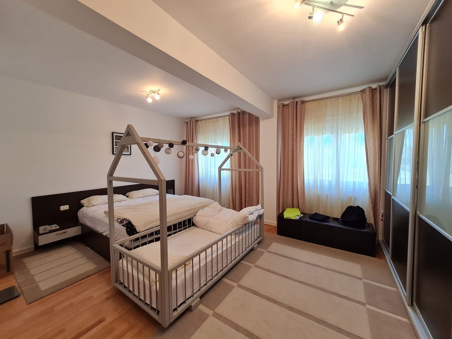 Apartament generos la 5 minute de USAB-TM - Poză 4