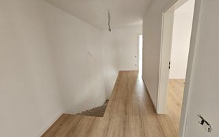 1/2 Duplex finisat 90%, 4 camere, 317 mp teren, zona Centru - Poză 9