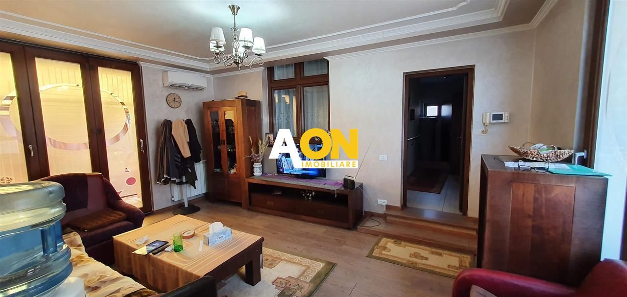 Casa 10 camere, ideala ca pensiune, zona Cetatii Alba Carolina - Poză 22