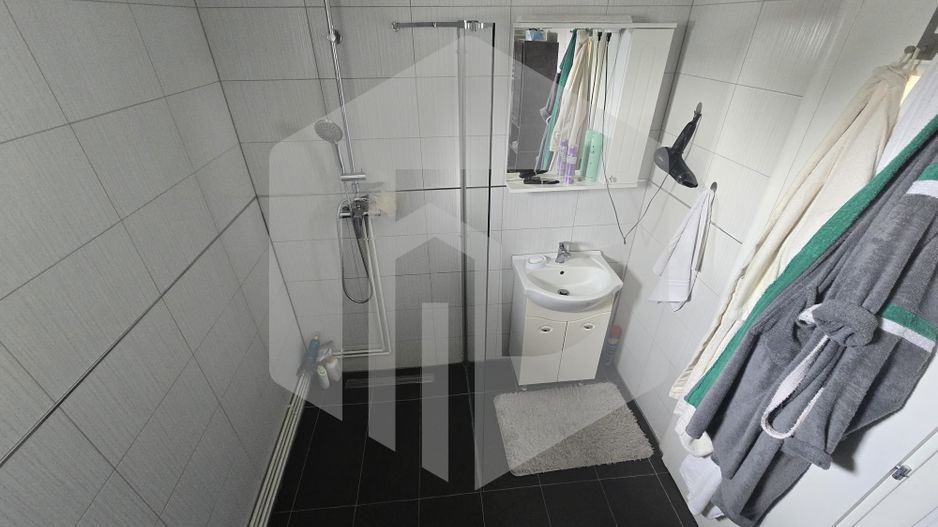 Casa 4 camere 1000 mp teren zona Subarini - Poză 22