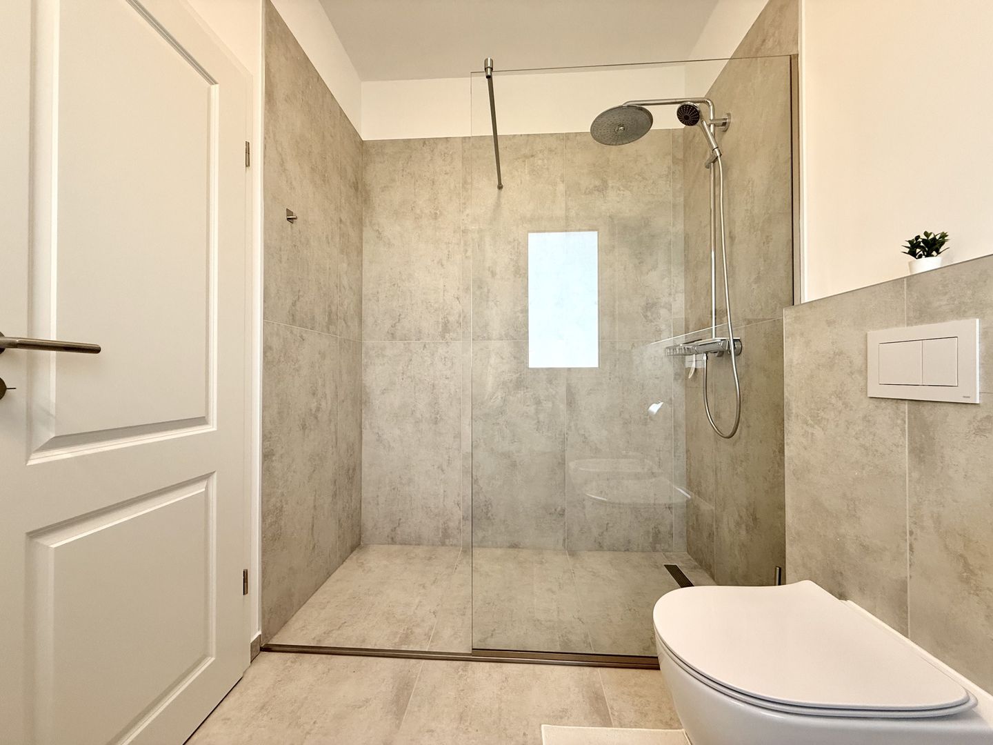 Duplex Modern la Prima Închiriere - Confort și Eleganță! - Poză 23