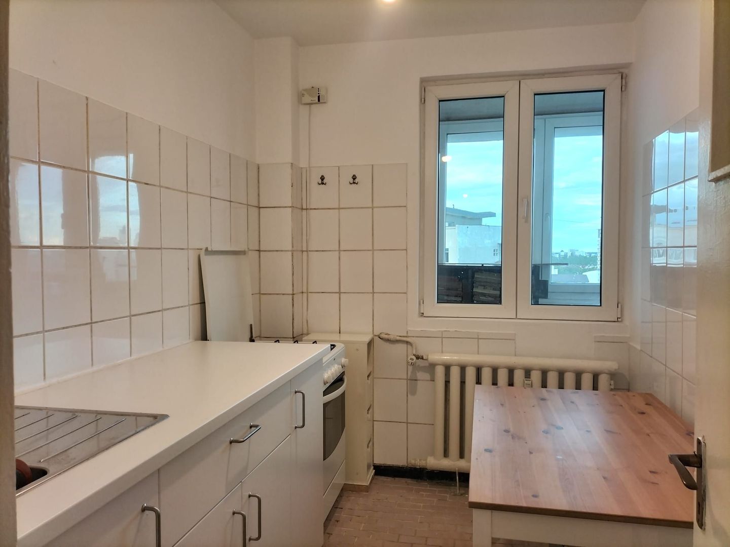 Inchiriere apartament 2 camere zona 1 Mai langa statia Metrou - Poză 10