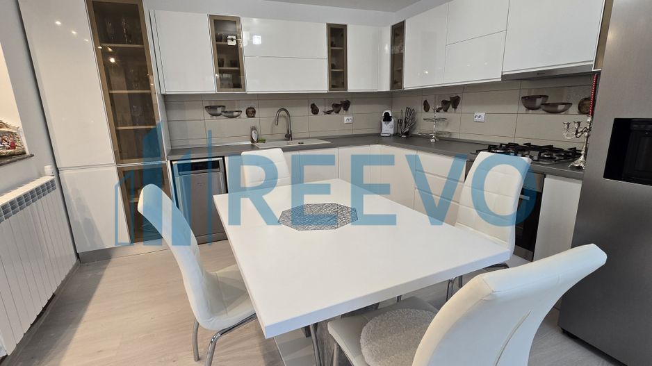 Casă de închiriat în Lilieci - Poză 10