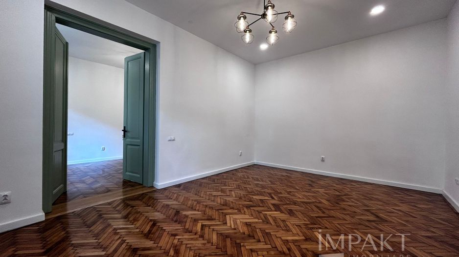 Spatiu cu 3 camere spre inchiriere in centru! - Poză 1