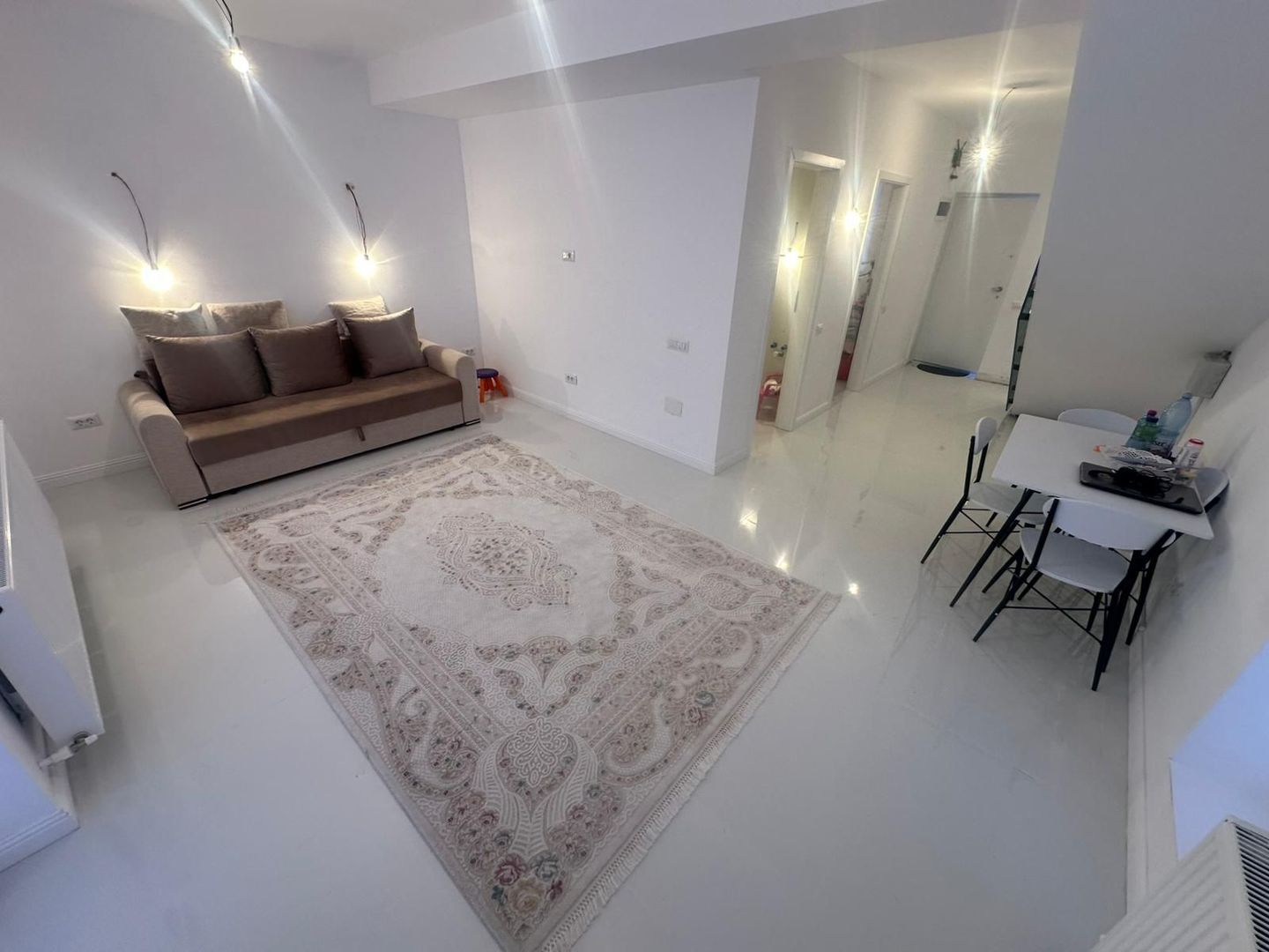 CASA INSIRUITA RIVIERA PARK, PARTIAL MOBILATA, CURTE 150 MP, COMIS 0% - Poză 1