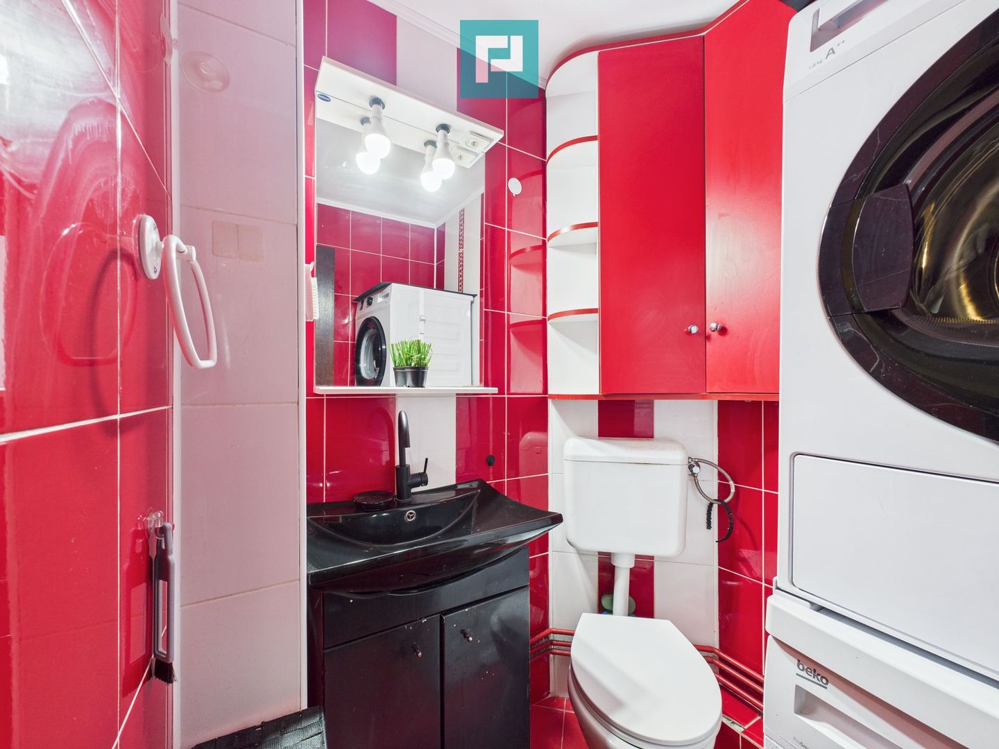 Apartament ultracentral și 2 locuri de parcare - Poză 12