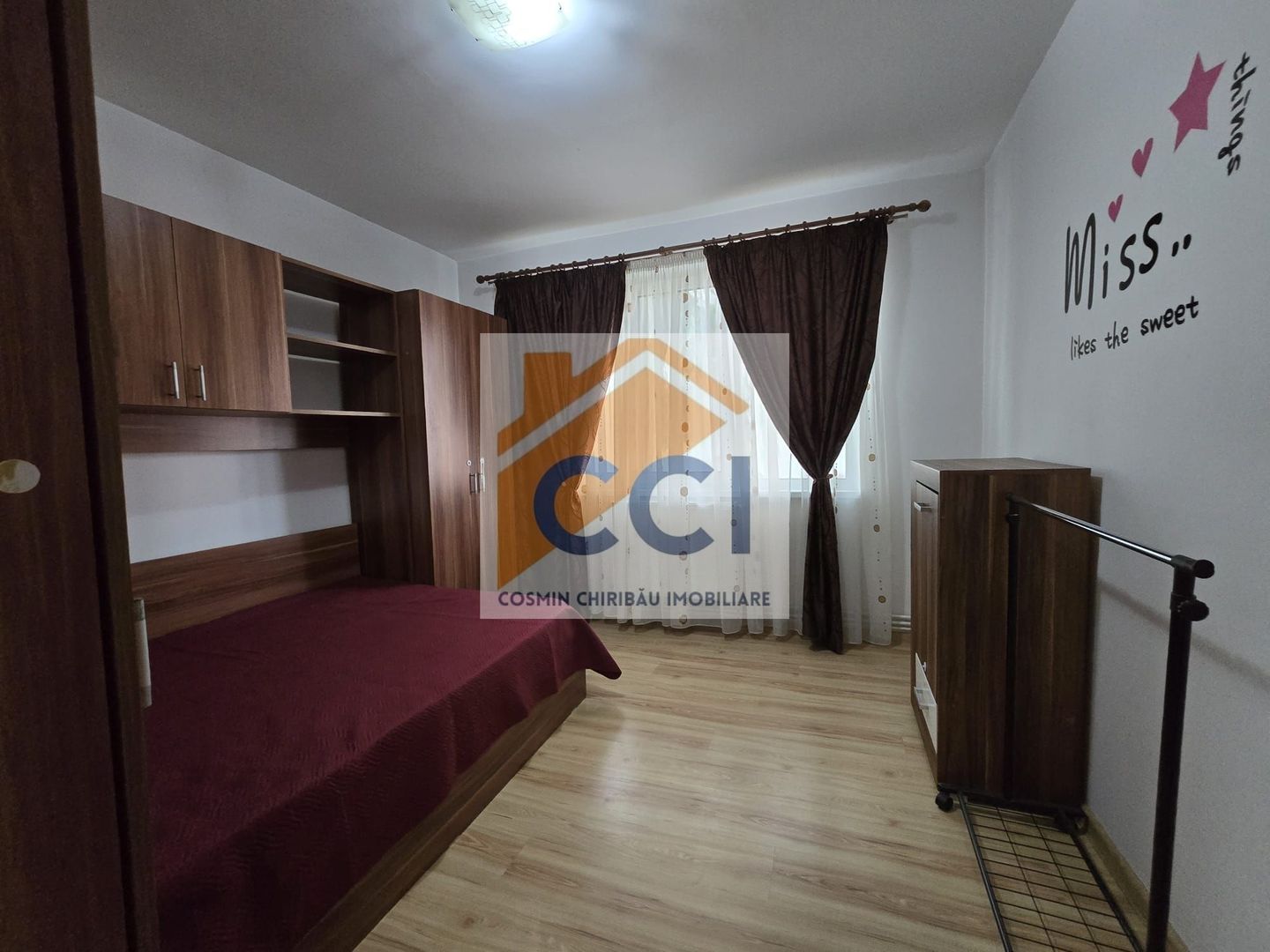 DE VÂNZARE - Apartament cu 2 camere în Bacău - Etaj 1 - Poză 10