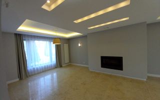 Vila de inchiriat Complex Oxford | Garaj - Poză 3