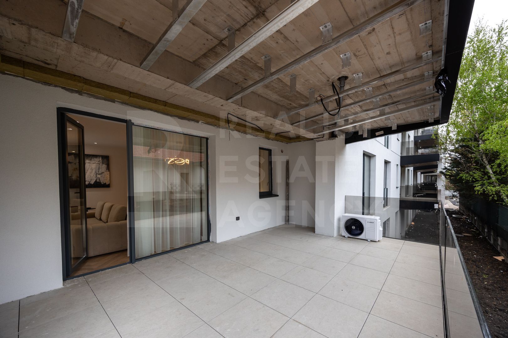 Vânzare, apartament cu 2 camere, zona Voluntari, București - Poză 18