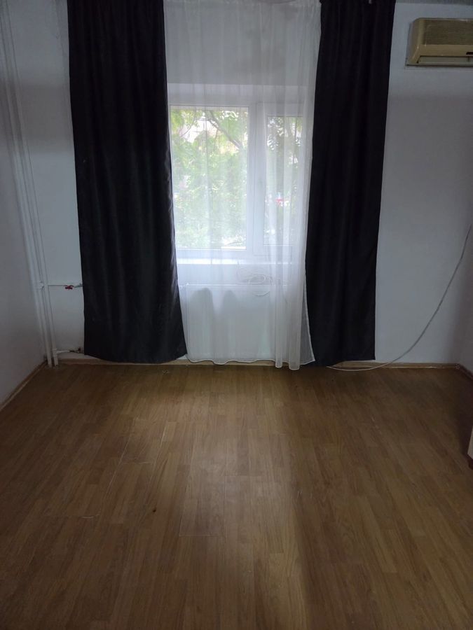 Apartament 4 camere 92mp, etaj 1, parcare inclusa, nemobilat, 2 băi, Mall Vitan - Poză 9