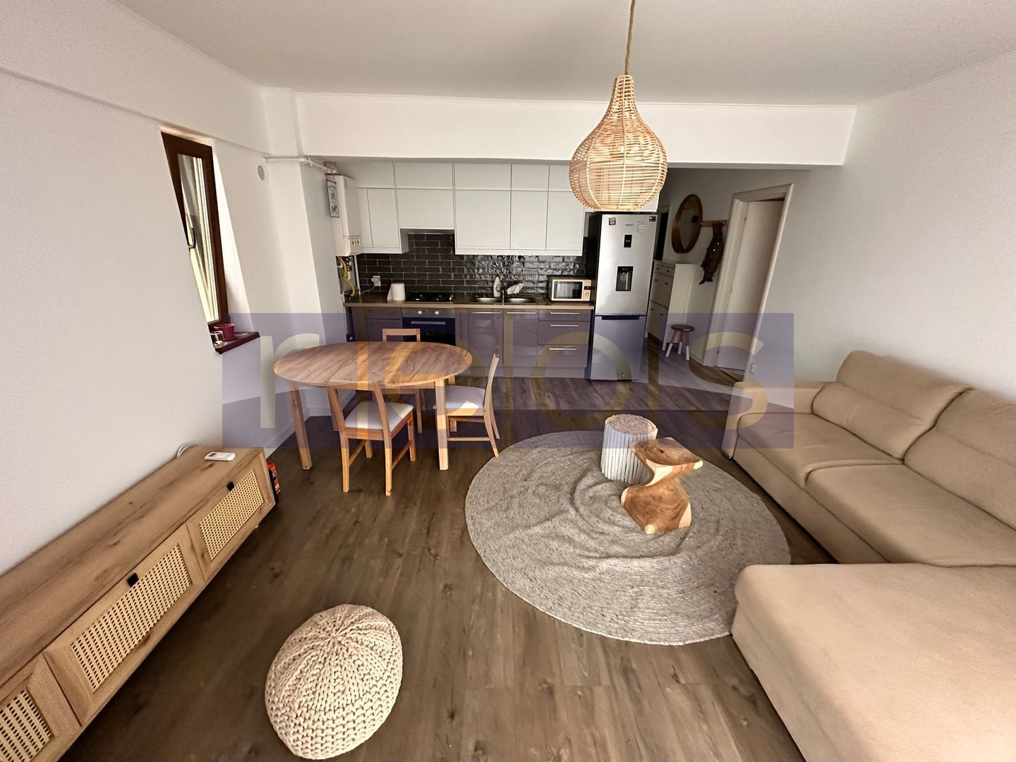 DE INCHIRIAT APARTAMENT 3 CAMERE ZONA AVIATIEI - Poză 1