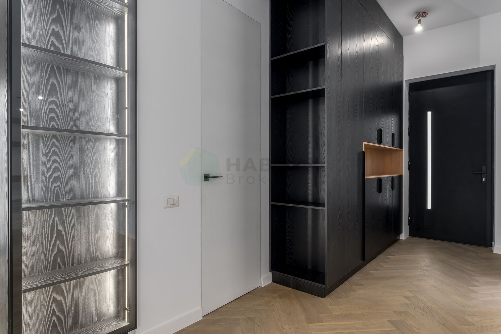 VILA  IANCU NICOLAE, 5 dormitoare, 3 terase, garaj, gradina - Poză 6