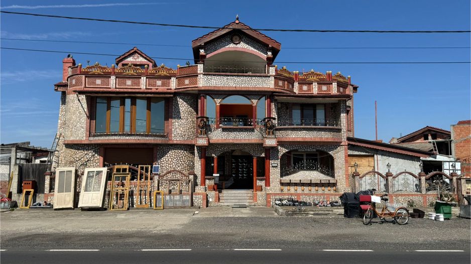 Casa Individuala Becicherecu Mic,P+E,8 Camere,6 Bai,Multiple Anexe - Poză 1