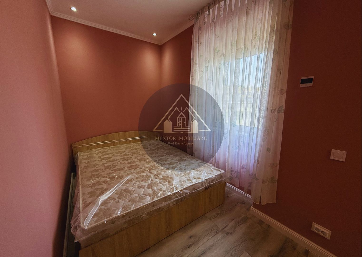 Apartament 2 camere, de inchiriat Ultra-central Medias - Poză 10