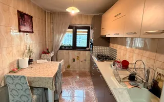 Apartament 4 camere de vanzare Crangasi - Poză 14
