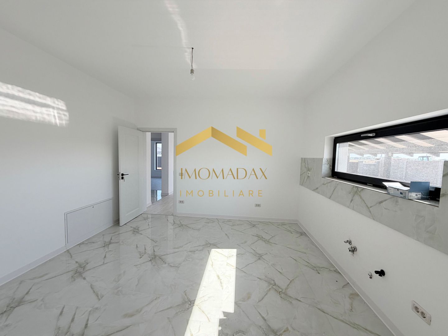 -Casa Individuala - Parter - 4 camere - - Poză 20