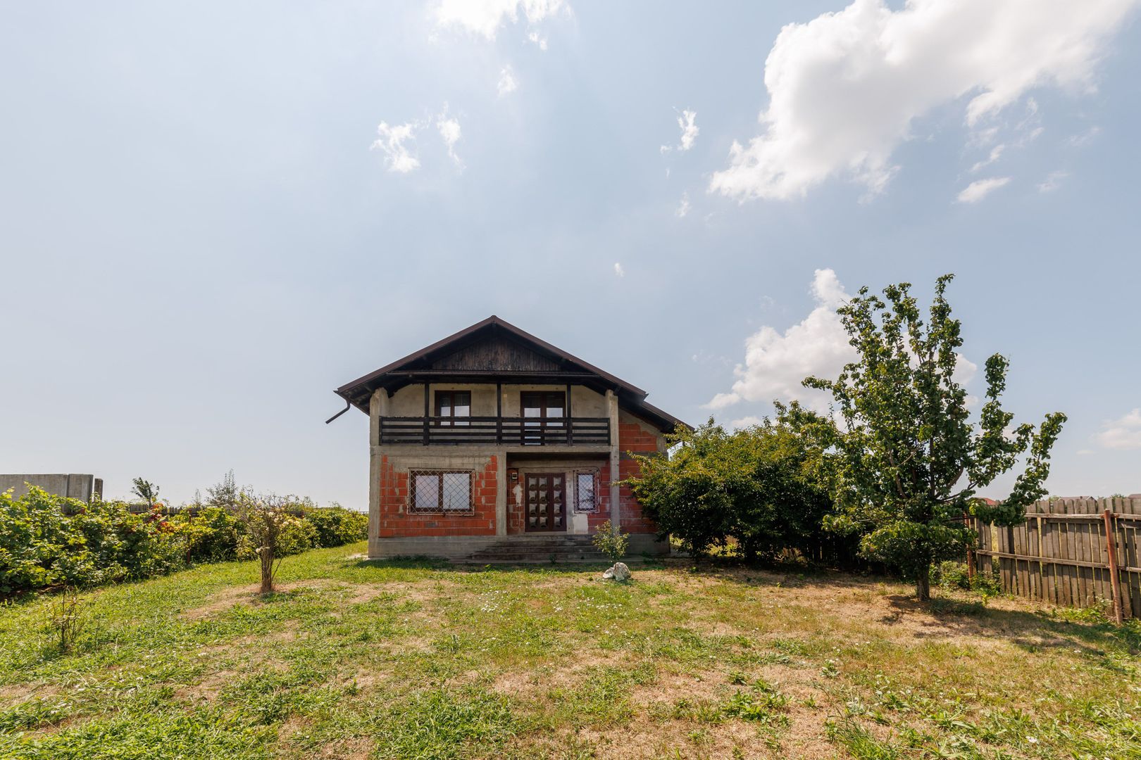 Casa P+M cu 6 camere si teren de 705 mp | Pitesti – Strada Zborului - Poză 1