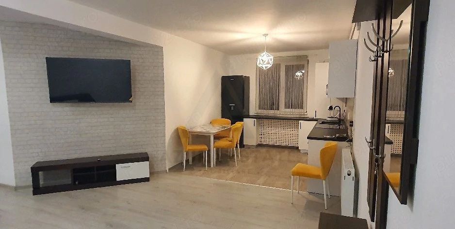 Apartament spatios 3 camere 72 mp balcon 5 mp zona Piata Rahovei - Poză 3