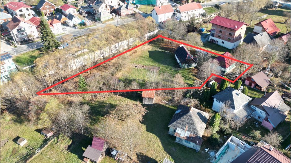 Casă de lemn, cu teren în Borșa - Poză 5