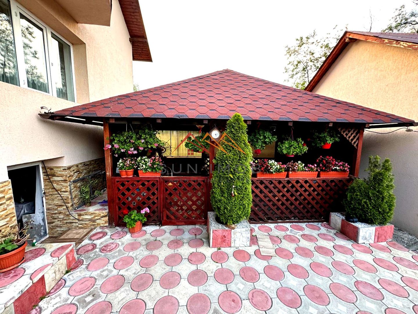 Casa 4 camere, anexe, recent renovata, foisor, teren 781mp, Izvoru, DB - Poză 10