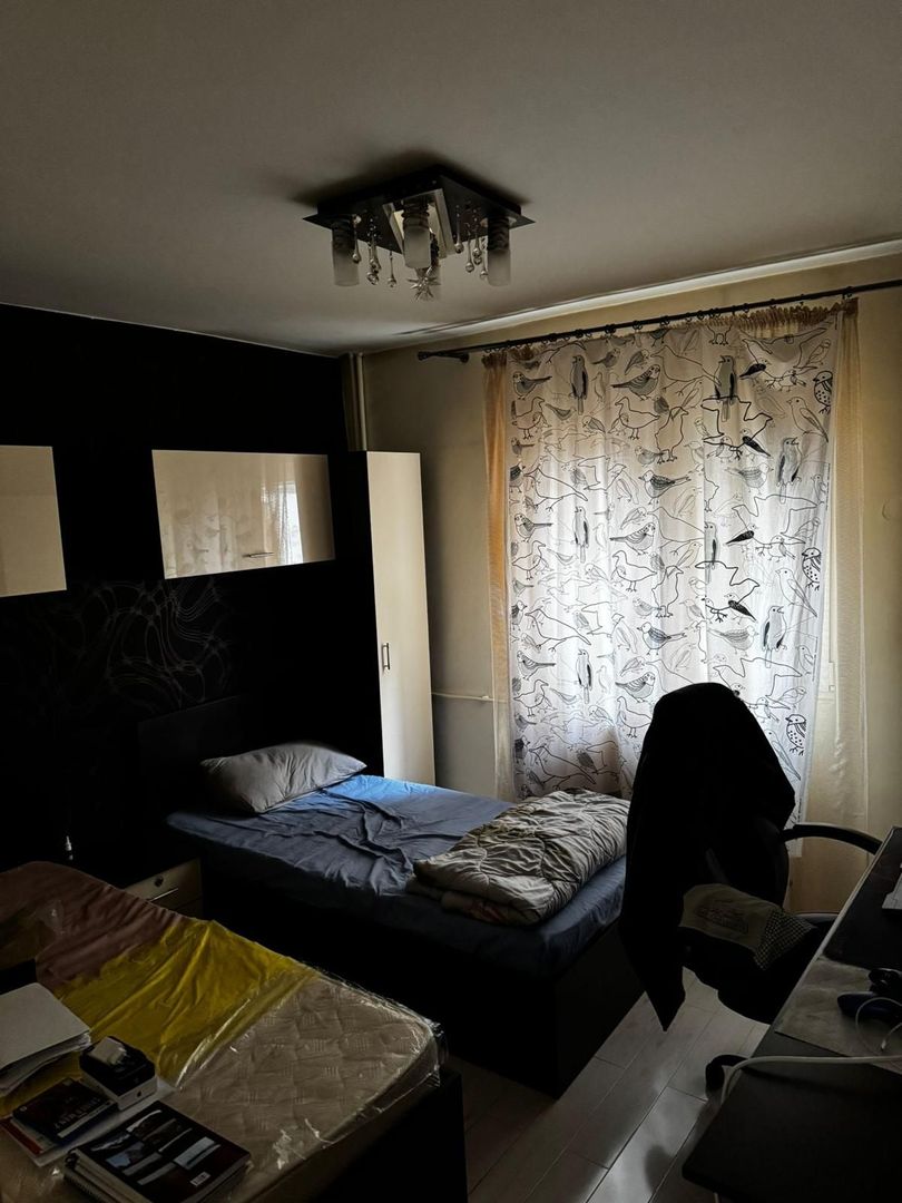 Apartament cu 3 camere , str. Bozieni - Poză 9